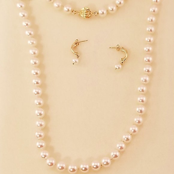 14K Gold  Pearl Necklace with Earrings - Picture 8 of 13